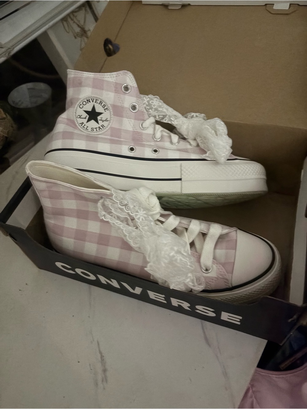 ✨💗Converse Pink Gingham High Top Sneakers with Lace Ribbon ✨8.5✨NEW IN BOX!💗